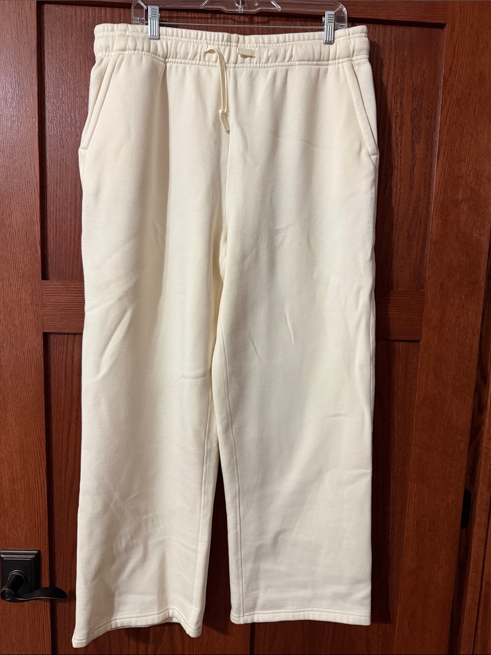 Cozy Earth Cream Loungewear Sweatpants, NWOT